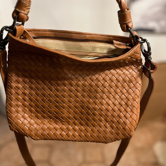 Beautiful Handwoven Bottega Vioti Italian Handbag - Picture 5 of 7